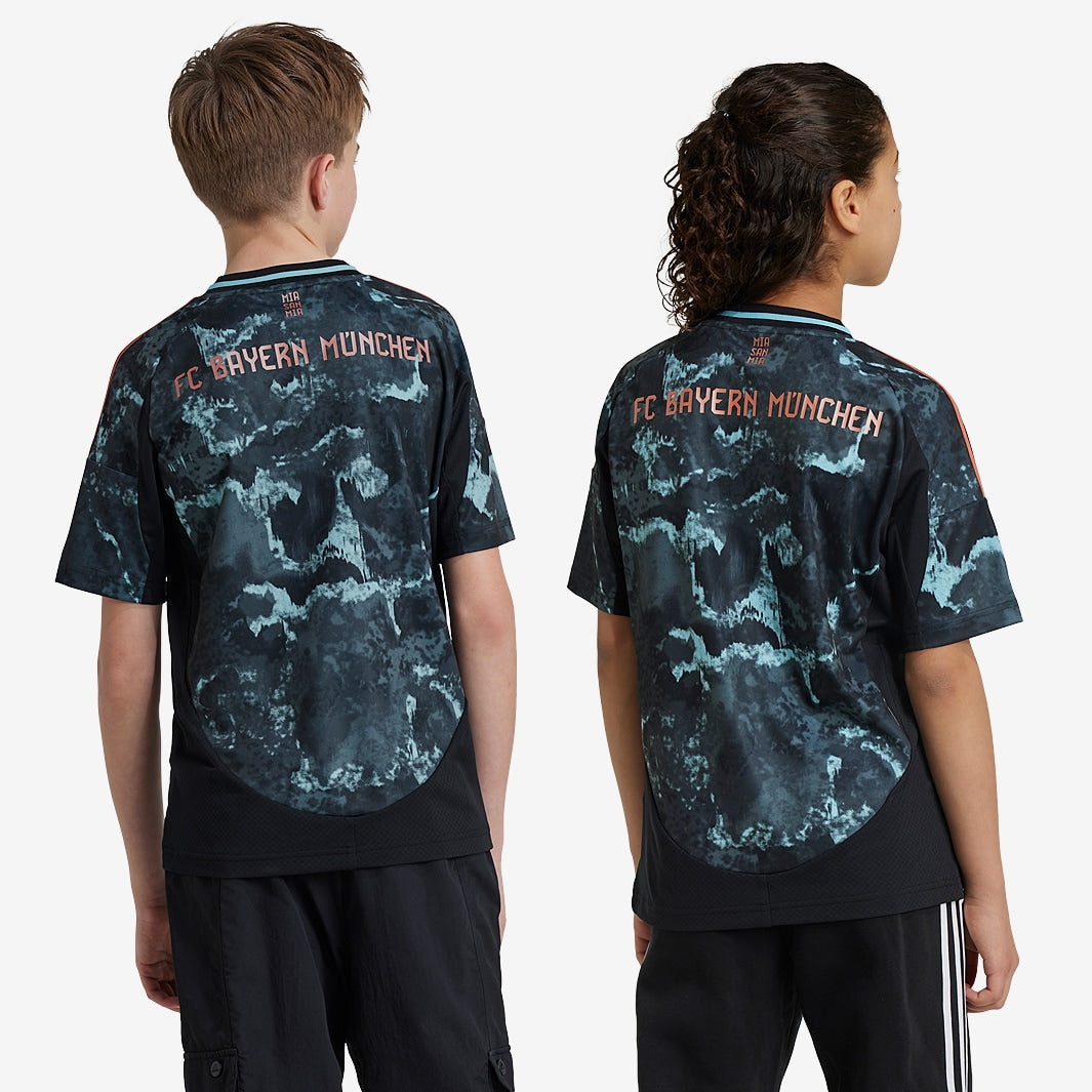 Kids Kit Bayern Munich 2024/25 II Fan